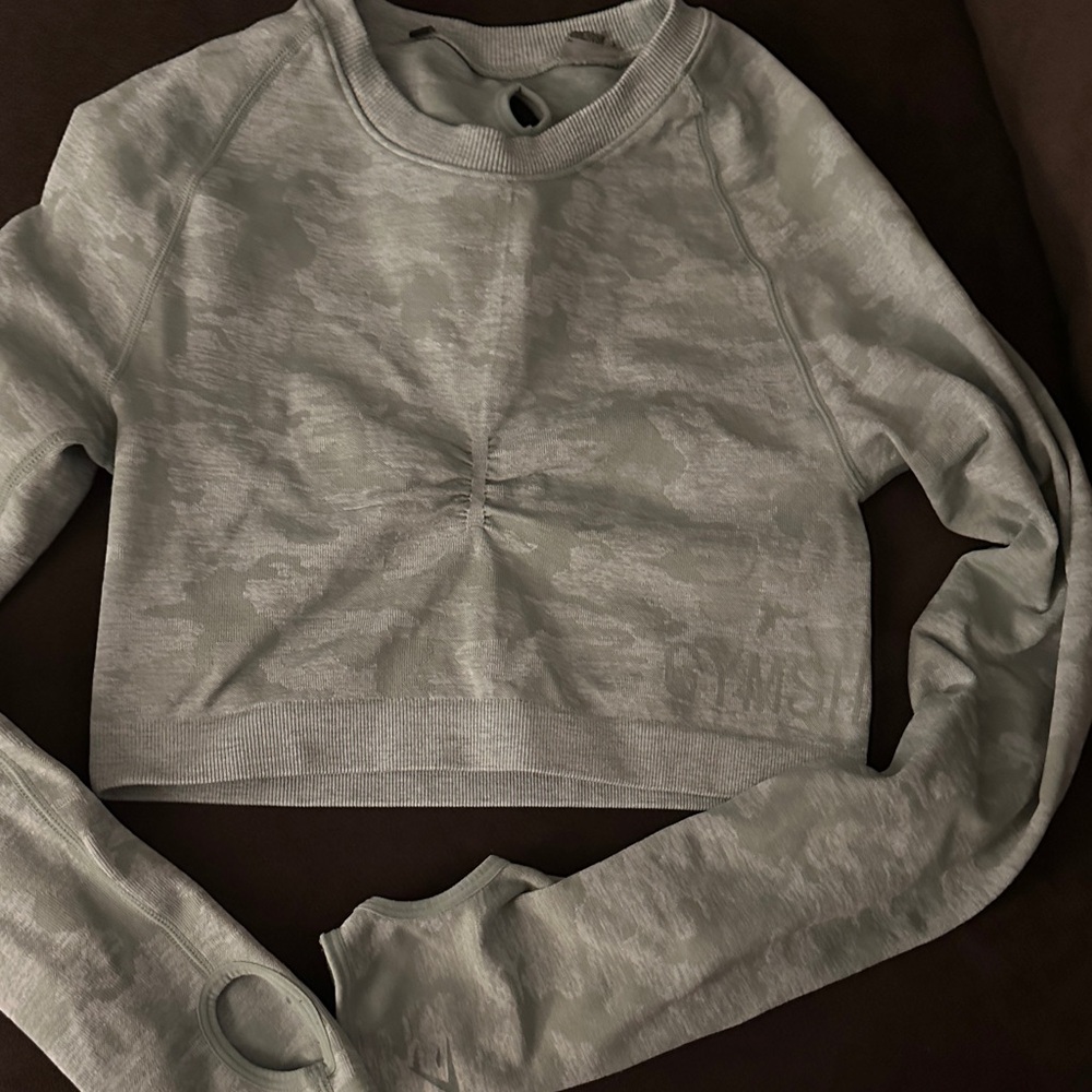 Gymshark Light Gray Cropped Long-Sleeve Active Top